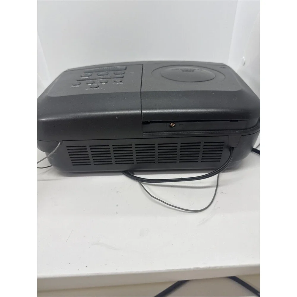 Sony ICF-CD820 CD Alarm Clock-AM/ FM-Corded-1998-CD Wake Up Alarm-Tested/Works
